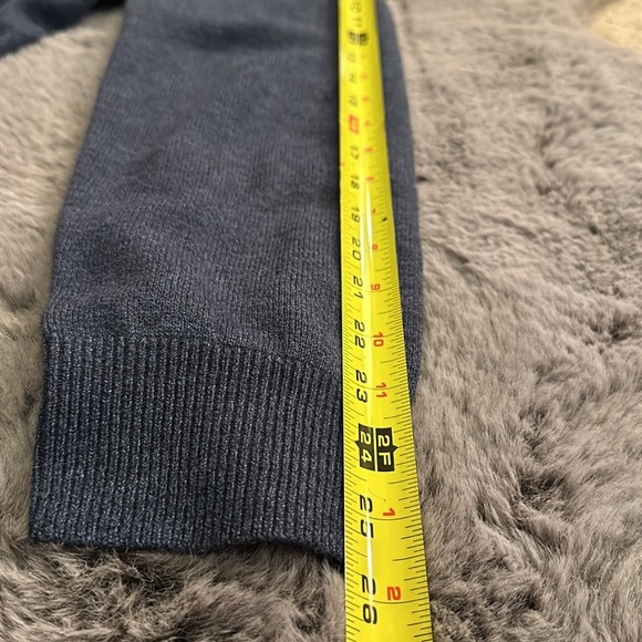 Toscano Patrick Assaraf Wool two-button collar Blue sweater size M - Picture 7 of 8